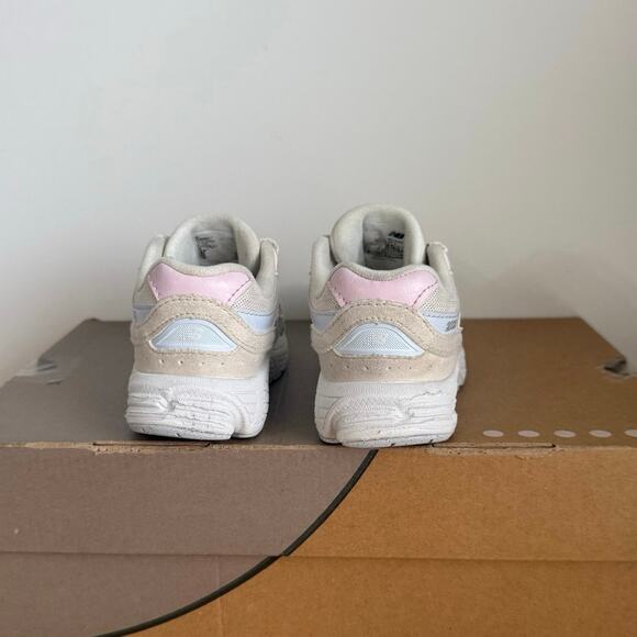 New Balance 2002 R Sea Salt/Pink/Ice Blue Toddler Sneakers - SZ 9 C - Picture 9 of 13